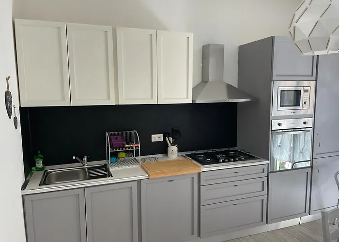 Civico 18 아파트 *